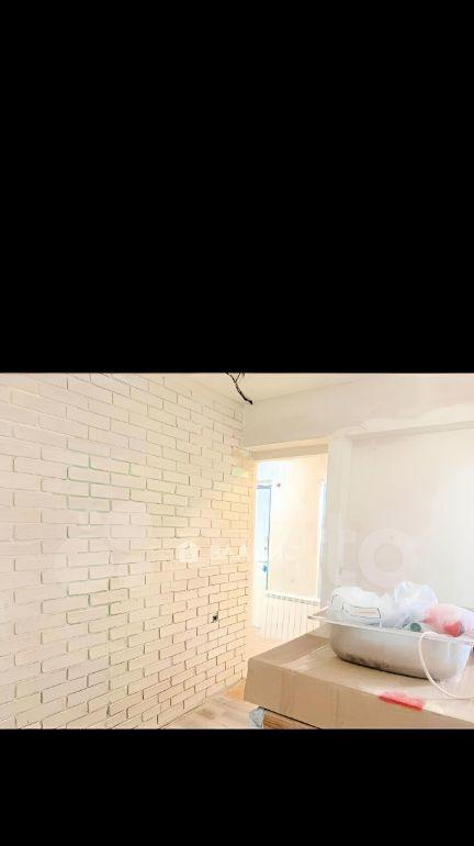 Срочно продаётся уютная двухкомнатная квартира в Бийске, расположенная по адресу: улица Александра Пушкина, 188к3. Этот объект — идеальное решение для тех, кто ищет комфортное жильё по доступной цене .
Квартира находится на третьем этаже пятиэтажного панельного дома. Общая площадь составляет 33 кв. 