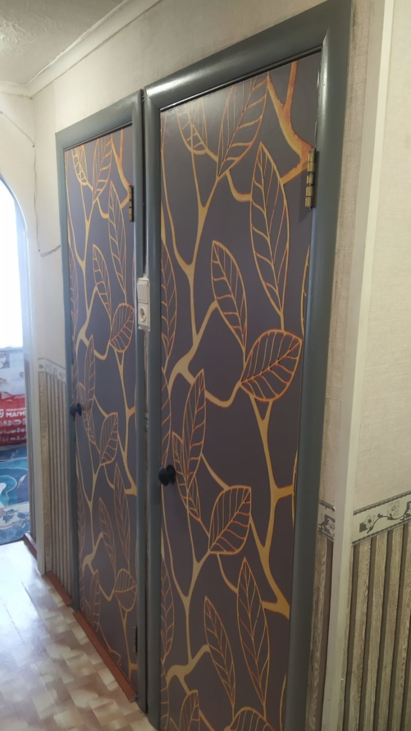 Внимание! Цена 3-х комнатной квартиры по цене 2-х комнатной! Вашему вниманию предоставлена просторная, светлая 3-х комнатная квартира, в тихом и спокойном районе нашего города. Дом панельный, квартира очень теплая (угловая, внешняя стена утеплена кирпичной!!! кладкой из квартиры), В подъезде чисто, 