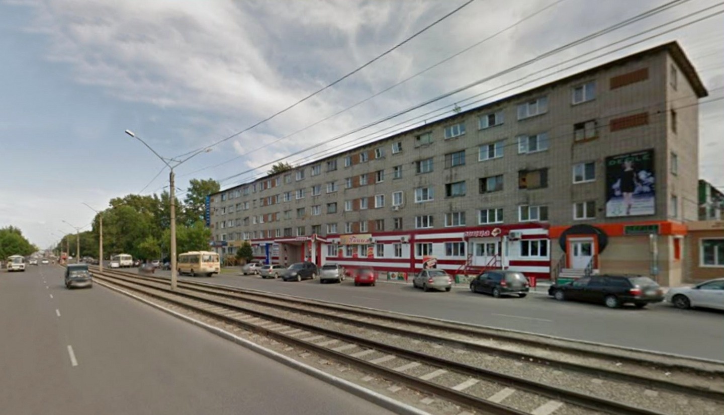 Продам благоустроенную комнату в общежитии.
Ванная, туалет, раковина в комнате.
Окно выходит во двор.
Дом расположен по красной линии, вся инфраструктура в шаговой доступности.
Комната свободна, быстрый выход на сделку.
Подойдет любой вид оплаты.