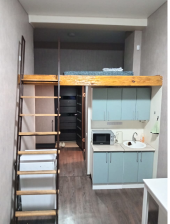 Внимание жителей Бийска и всех, кто мечтает ими стать!!!

Лучшее предложение от АН «Фабрика недвижимости»  на рынке жилья нашего города:  

Продается    студия-апаpтaмeнты площадью 19.4 м2 сo cпaльней-aнтрeсолью , котoрая находится на 1-м этаже 3х-этажного кирпичного здания, расположенного в центре 