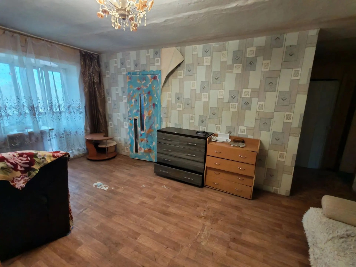 Продается просторная 3-комнатная квартира в Бийске по адресу: ул. Красноармейская, 39. Общая площадь — 55,6 кв.м. Четвертый этаж четырехэтажного дома. Квартира без ремонта, установлены пластиковые окна. Отличный вариант для воплощения ваших дизайнерских идей.

О квартире и доме

Адрес: г. Бийск, ул.